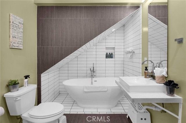 134 Bennett, Long Beach, CA 90803