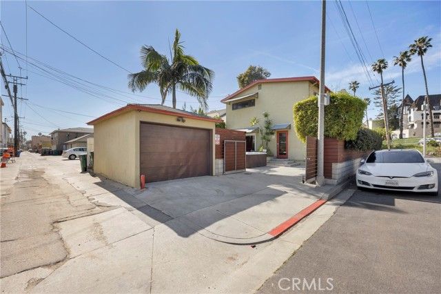 134 Bennett, Long Beach, CA 90803