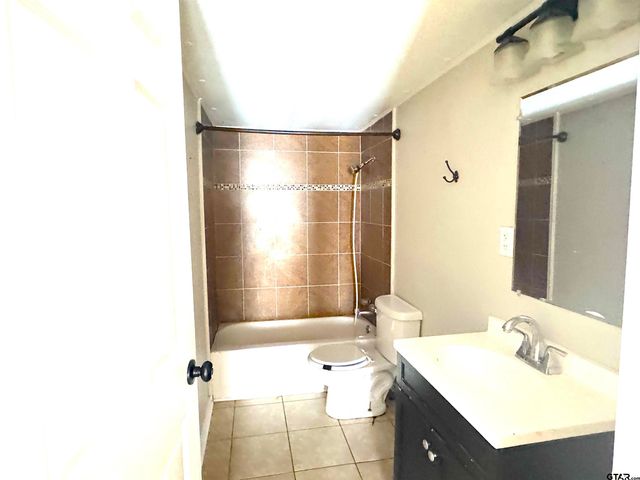 1391 San Saba, Mt Vernon, TX 75457