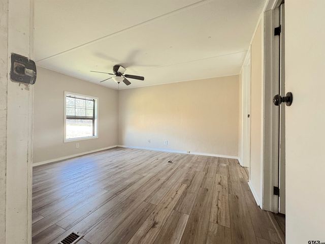 1391 San Saba, Mt Vernon, TX 75457