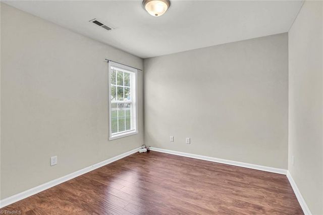4007 Village Park Court, Winston-salem, NC 27127