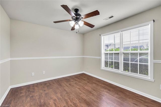 4007 Village Park Court, Winston-salem, NC 27127