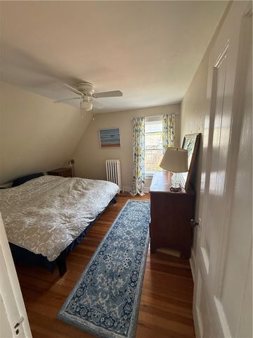 28 Calvert Street 3, Newport, RI 02840