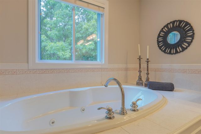 6420 Palomino Park, Kalamazoo, MI 49009