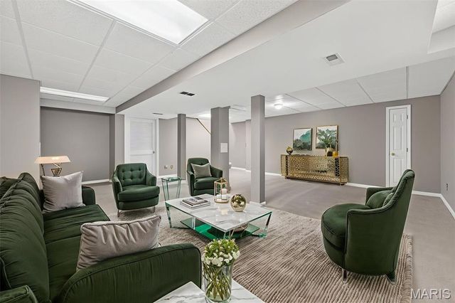 16175 Port of Nantucket, Grover, MO 63040