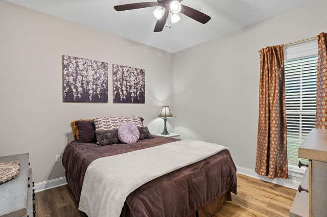 90 Zachary Dr., Hattiesburg, MS 39402