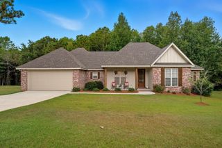 90 Zachary Dr., Hattiesburg, MS 39402
