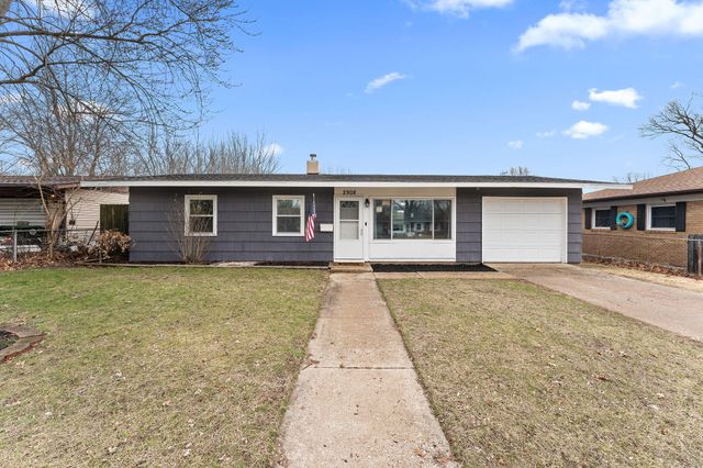 2908 W 38th Avenue, Hobart, IN 46342