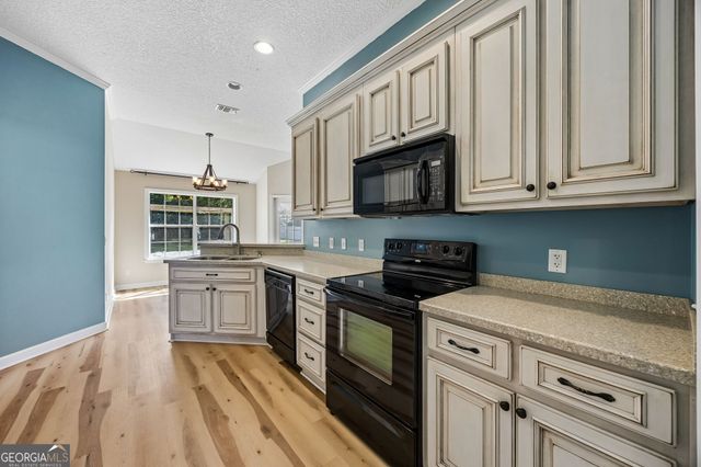 348 Deerwood Village Drive, Woodbine, GA 31569