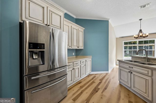 348 Deerwood Village Drive, Woodbine, GA 31569