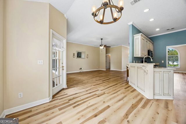348 Deerwood Village Drive, Woodbine, GA 31569