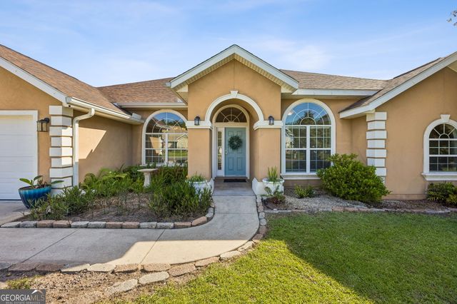 348 Deerwood Village Drive, Woodbine, GA 31569