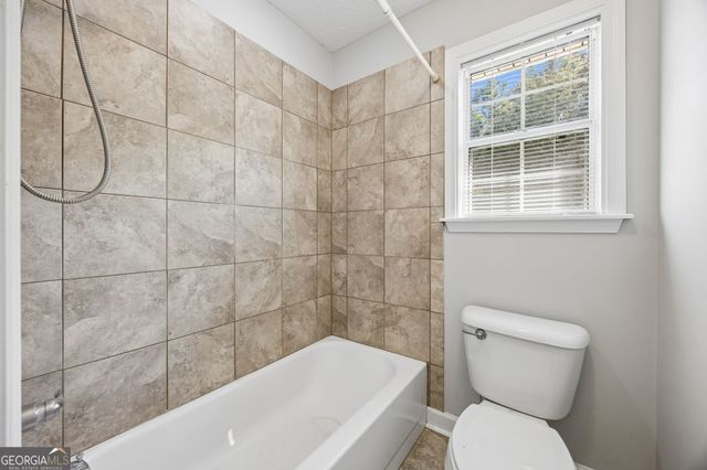 348 Deerwood Village Drive, Woodbine, GA 31569