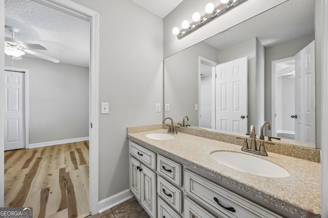 348 Deerwood Village Drive, Woodbine, GA 31569