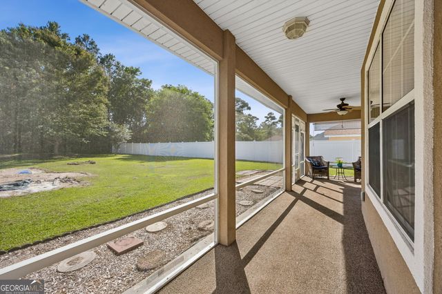 348 Deerwood Village Drive, Woodbine, GA 31569