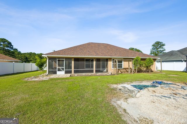 348 Deerwood Village Drive, Woodbine, GA 31569