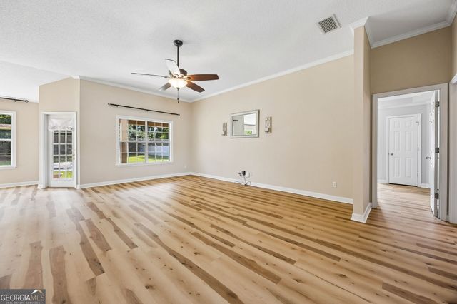 348 Deerwood Village Drive, Woodbine, GA 31569