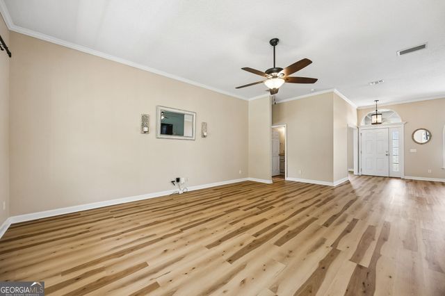 348 Deerwood Village Drive, Woodbine, GA 31569