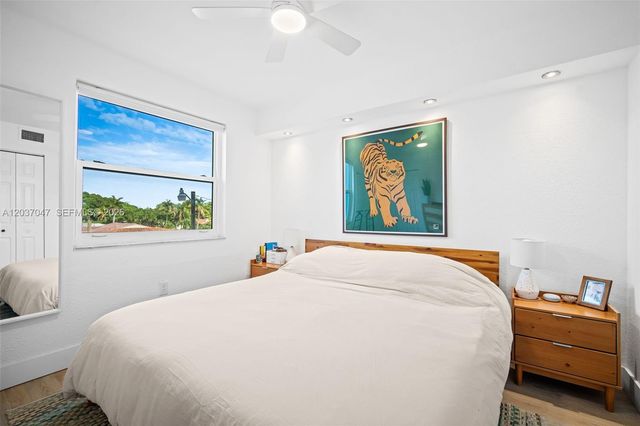 2575 SW 27th Ave 304, Miami, FL 33133