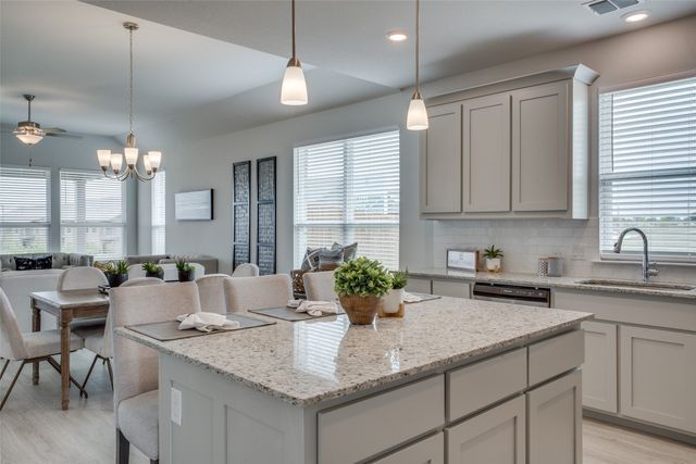 306 Ridge Drive, Justin, TX 76247