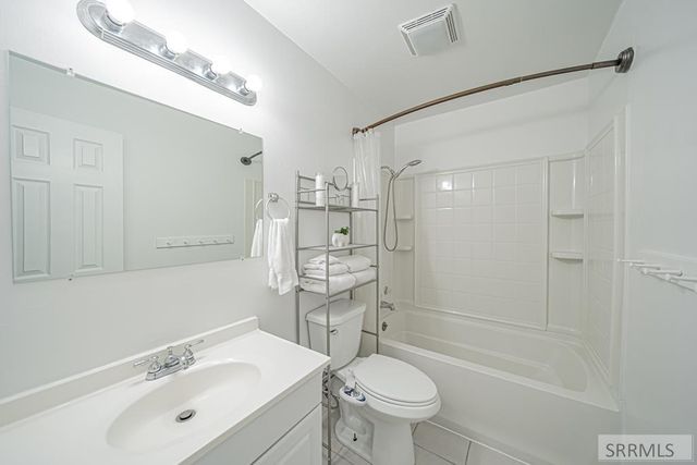 1530 Vernon Avenue, Blackfoot, ID 83221