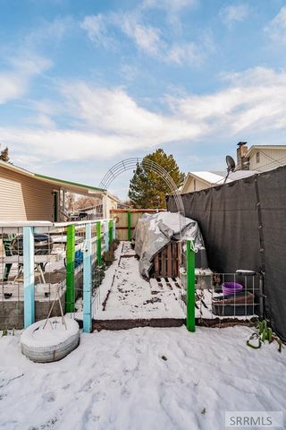 1530 Vernon Avenue, Blackfoot, ID 83221