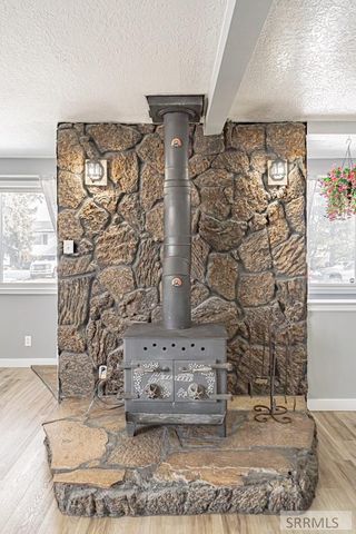 1530 Vernon Avenue, Blackfoot, ID 83221