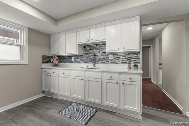 8279 Hugh Street, Westland, MI 48185