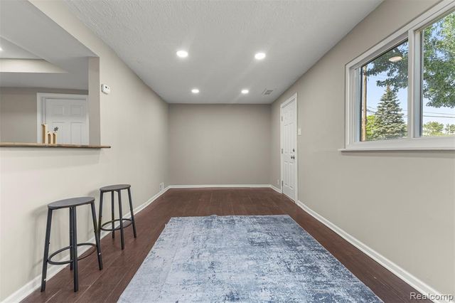 8279 Hugh Street, Westland, MI 48185