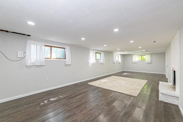2514 N OWAISSA STREET, Appleton, WI 54911