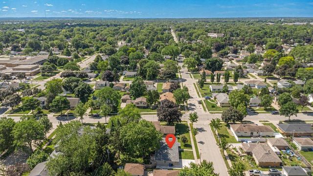 2514 N OWAISSA STREET, Appleton, WI 54911