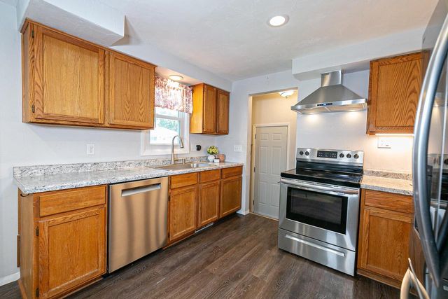 2514 N OWAISSA STREET, Appleton, WI 54911
