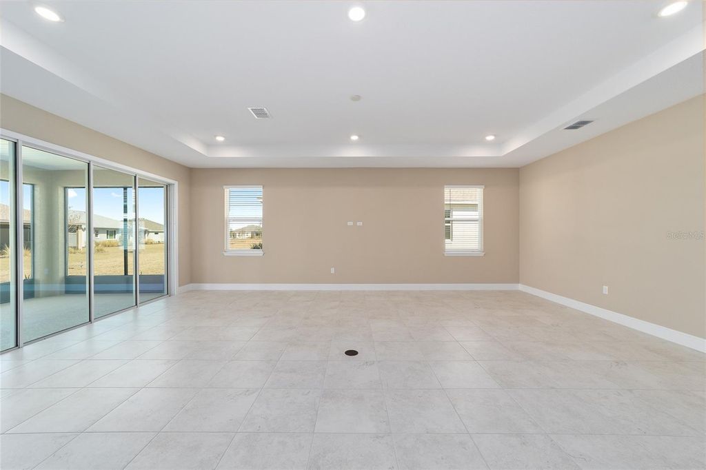 Image 14 of property listing at 10079 SW 82ND PLACE ROAD, Ocala, FL 34481