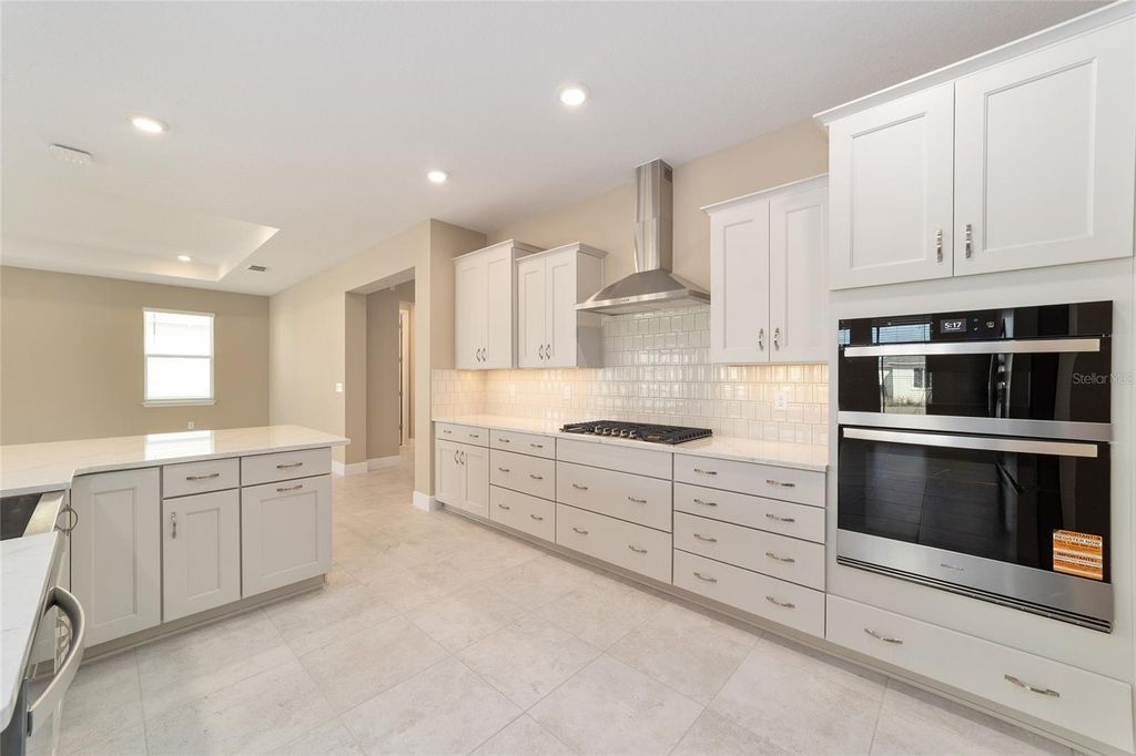 Image 24 of property listing at 10079 SW 82ND PLACE ROAD, Ocala, FL 34481