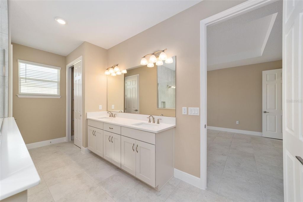 Image 28 of property listing at 10079 SW 82ND PLACE ROAD, Ocala, FL 34481