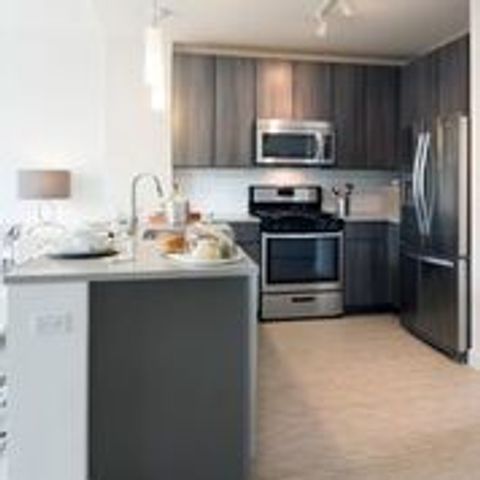 847 CHICAGO Avenue 814, Evanston, IL 60202