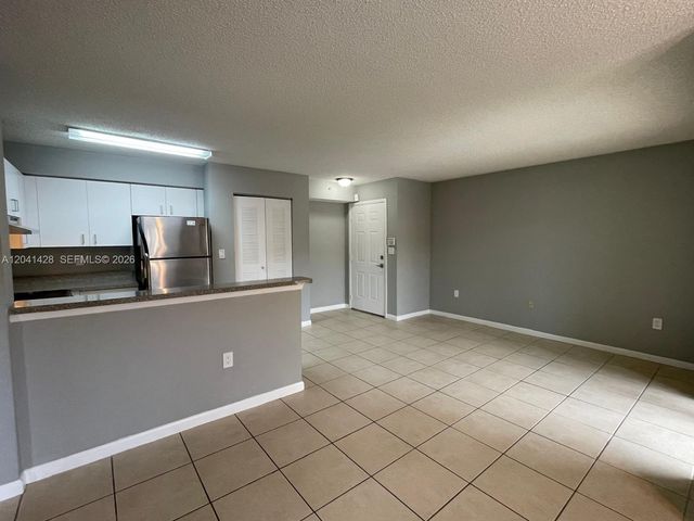 761 N Pine Island Road 203, Plantation, FL 33324