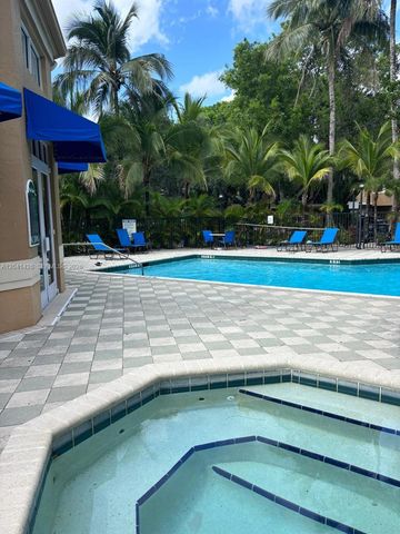 761 N Pine Island Road 203, Plantation, FL 33324