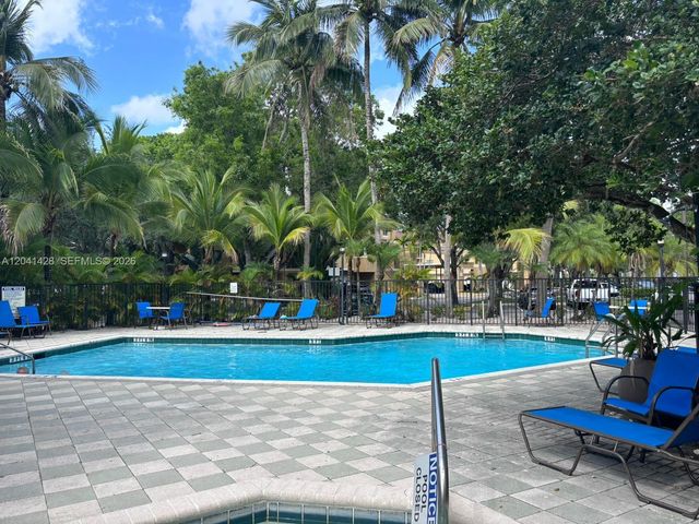 761 N Pine Island Road 203, Plantation, FL 33324