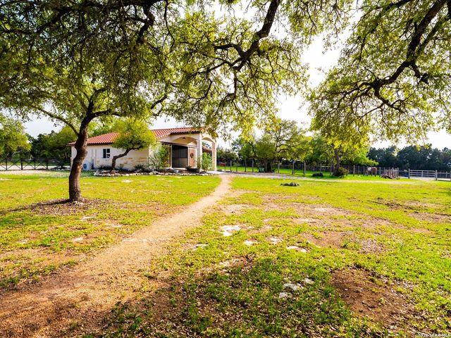 376 San Marcos Trail, New Braunfels, TX 78132