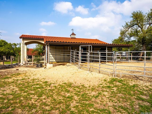 376 San Marcos Trail, New Braunfels, TX 78132