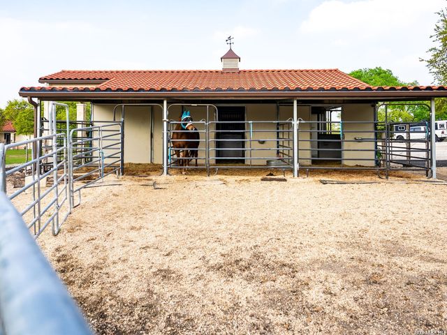 376 San Marcos Trail, New Braunfels, TX 78132