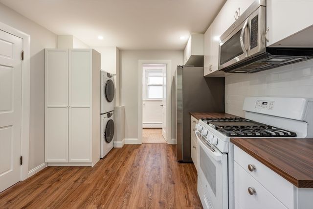 106 Byron Street A, Boston, MA 02128