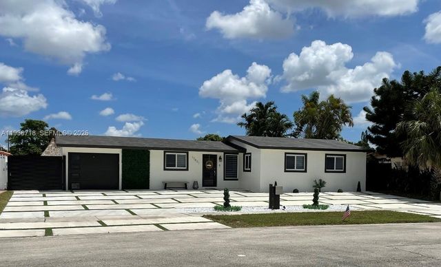 17831 NW 84th Court, Miami, FL 33015