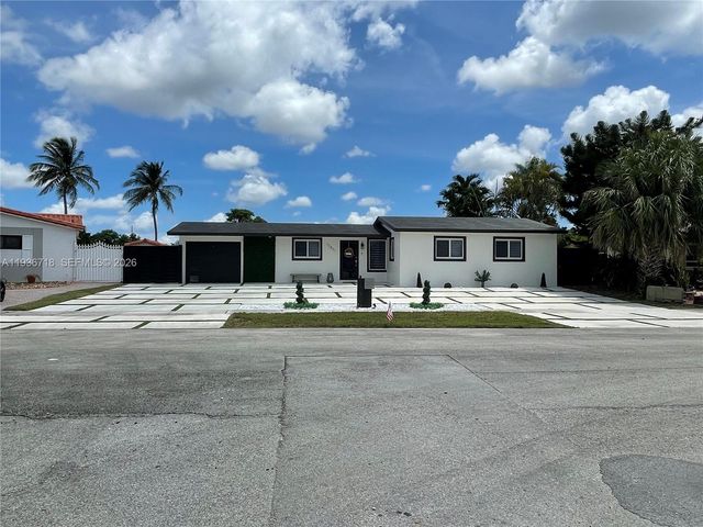 17831 NW 84th Court, Miami, FL 33015