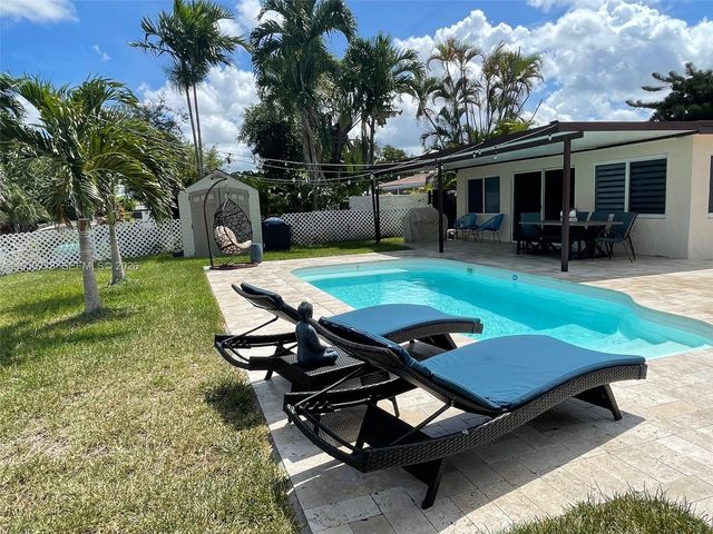 17831 NW 84th Court, Miami, FL 33015