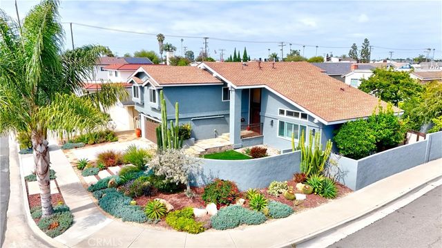 16542 Los Verdes, Huntington Beach, CA 92649