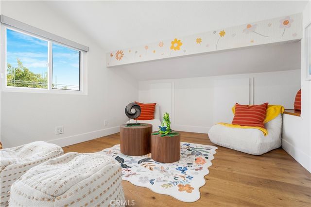 16542 Los Verdes, Huntington Beach, CA 92649