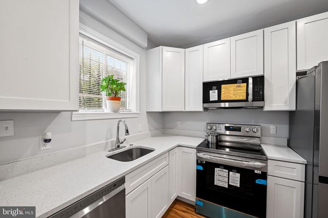 512 N PORT ST, Baltimore, MD 21205