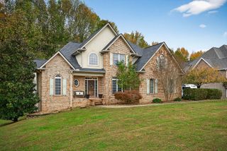 333 New Heritage Dr, Cookeville, TN 38506